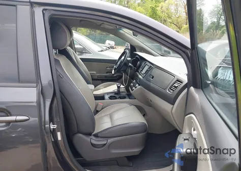 2017 Kia Sedona Lx z USA, uszkodzony, nr VIN KNDMB5C12H6308244